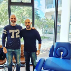Hazem Samir Instagram - بعد معاناه ١٠ سنين من اصابه في الكتف نتيجه حادث موتوسيكل، و بعد تجارب كتير مع متخصصين و دكاتره كان اقصى حلولهم حلول مؤقته، اخيرا اتعرفت علي اشطر دكتور اللي من اول جلسه حدد المشكله و عالجها بمنتهى السهوله والاحترافيه.
شكرا @dr.ramyatef 🥰🥰