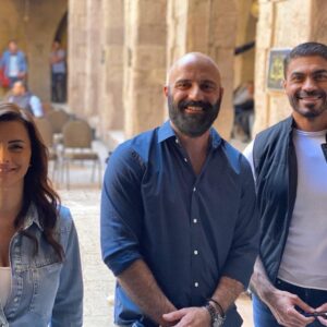 Hazem Samir Instagram - قريبا مسلسل #جمال_الحريم
دور جديد عليا، يا رب يعجبكم 😊