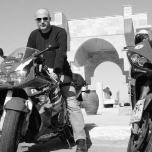 Hazem Samir Instagram - The good old days 🥰
Photo by @nadernino 
#roadtrips #hondacbr