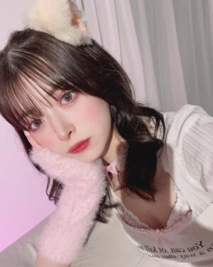 Hazuki Kimura Instagram - 飼います？