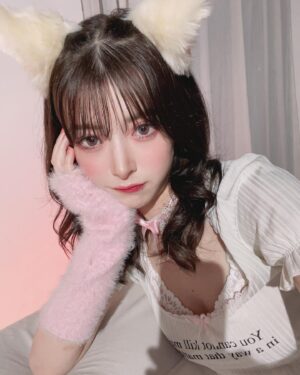 Hazuki Kimura Instagram - 飼います？
