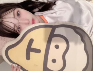 Hazuki Kimura Instagram - tonttu 👉🏻👈🏻
.
.
.
#self