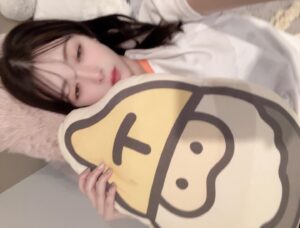 Hazuki Kimura Instagram - tonttu 👉🏻👈🏻
.
.
.
#self