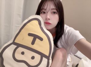 Hazuki Kimura Instagram - tonttu 👉🏻👈🏻
.
.
.
#self