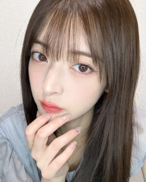 Hazuki Kimura Instagram - AVENUE 新作カラーで自宅ネイルしてみました💅
.
.
.
私のイチオシはピュアロータス🪄︎︎◝✩
大理石みたいな柄もあり流行りのチークネイルっぽさもだせて上品な手元にしてくれます
シールなのでいつでも剥せるのもありがたい.ᐟ‪‪‪.ᐟ‪‪‪
夏に向けてフットネイルも発売されたので是非チェックしてみてね！

#beautyavenue
#ビューティーアベニュー
#セルフネイル
#ジェルネイルシール
#pr