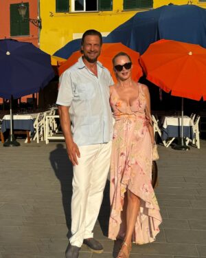 Heather Graham Instagram - Amo l’Italia in estate ❤️#santamargaritaligure #portofino #cinqueterre #monterorsso #vernazza #riomaggiore #manorola #italy 
🇮🇹💋💃🏼🌊🌞💫❤️