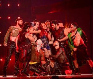 Hector "Ektor" Silva Instagram - [Swipe to watch the performance] Another one for the books with one of my favorite artists @anitta 👑🇧🇷! 
Special shout out to choreo. @alexnavac & asst. @josephine_remy what a pleasure working with you two, you guys are amazing! Thank you🔥🙏🏽 

Forever grateful to @houseofsam.la for another epic @premiolonuestro with some incredible individuals! 🙌🏽🙌🏽🙌🏽🫶🏽

#Anitta #PremioLoNuestro #Dancer #LiveTV #Perform #OjosDeViento #Brazil #Boricua