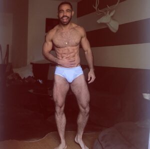 Hector "Ektor" Silva Instagram - Everybody keep calm… ‘cause its MY BIRTHDAY TODAY !!! 🥳🥳🥳 December 20, 198? 
Let’s see who guess it! 😎
What a year this was, beyond grateful! 🫶🏽 
Thank you Universe! 🙏🏽
#ItsMyBirthday #Boricua #Happy