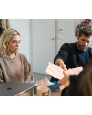 Héloïse Martin Instagram - LE ROI DU SILENCE
L’affiche de ma première réalisation 

Produit par @bluefacefilms @anais_aidoud 
Produit par @nolitacinema @yosch89 

Photos et affiche de @sarahmangeret 
Casting incroyable 
@alyssonparadis @alexismichalik @oulayaamamra @alizee.caugnies @sophiemarielarrouy @cadol.francoise @audreylootenofficiel 

Merci à toute l’équipe de ce film, j’ai eu beaucoup de chance de vous avoir près de moi 🫶🏼

@azilys_t @caro_stefanucci @izzybelage @martha_ln @laurabernardmua @natscriptgirl @vanillemusic et tous les autres 🤍
#film #cinema #courtmetrage #realisatrice #leroidusilence