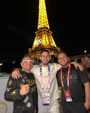 Henry Cejudo Instagram - As the Olympics came to an end, so did my trip in this amazing city. Many dreams came true and many dreams still continue until the next Olympics. See you soon Los Angeles 2028. Bonjour 🇫🇷🇫🇷🇫🇷