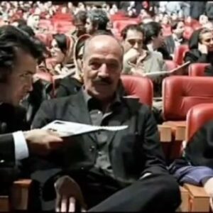 Hesam Navabsafavi Instagram - با سلام 
*یکی از  دلایلی که موجب شد پست رو مجدد بازنشر کنم بلاک شدن موسیقی اون توسط اینستاگرام بود با توجه به اینکه  شعر آن متعلق به عموی بنده جناب نواب صفا است و خواننده این اثر آقای علیرضا قربانی هستند اگر مجدد ترانه فوق توسط اینستا بلاک شود با اجازه آقای قربانی بنده مجبورم خودم آن را بازخوانی کنم
*ضمنا از فن پیج های محترم خواهشمندم عکس هایی که به اشتراک می‌گذارند با برند همون خبر گذاری که زحمت عکاسی و انتشار عکس را به عهده دارند باشد
*رفتم رفتم رفتم و بار سفر بستم
با تو هستم هر کجا هستم
از عشق تو جاودان ماند ترانه من
با یاد تو زنده ام عشقت بهانه من
پیدا شو چو ماه نو گاهی به خانه من
تا ریزد گل از رخت در آشیانه من
رفتم و بار سفر بستم
با تو هستم هر کجا هستم

آهم را می شنیدی
به حال زارم می رسیدی
نازت را میخریدم
تو ناز من را میکشیدی
بخدا که تو از نظرم نروی
چو روم ز برت ز برم نروی
رفتم و بار سفر بستم
با تو هستم هر کجا هستم

اگر مراد در آید چه شود
شبی فراغ ما سر آید چه شود
بخدا کس ز حال من خبر نشد
که بجز غم نصیبم از سفر نشد
نروی یک نفس ز پیش چشم من
که به چشمم بجز تو جلوه گر نشد
رفتم و بار سفر بستم
با تو هستم هر کجا هستم
رفتم رفتم رفتم رفتم#سعیدراد#علی_معلم#حسام_نواب_صفوى