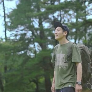 Hideaki Murata Instagram - 宮崎県高原町のコマーシャルに出させてもらいます。

宮崎、福岡を中心に九州方面でガッツリ流れます！！

#宇宙おるぐらい星綺麗
#キャンプするならここ
#ほんまに最高っの贅沢
#高原産宮崎牛美味すぎる
#天孫降臨伝説の町
#パワースポット町
#高原の帰りちょっとだけ視力良くなった気がした
#猫背も若干治った気がする
#飛行機2分早く着いた
#高原のパワー
#宮崎県
#高原町