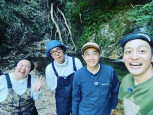 Hideaki Murata Instagram - 今日は朝から
おぎやはぎさんのハピキャンロケ
放送日またお知らせしますー🙆🏻‍♂️

#ハピキャン
#おぎやはぎさん
#やすこ
#三重県