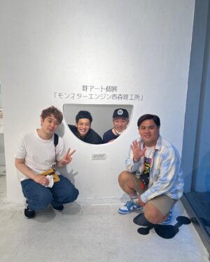 Hideaki Murata Instagram - 西森の個展に行ってきました

アイアンアート最高でした
説明書きもおもろい！
明日までやってるみたいです。
絶対行った方がいい🙋🏻‍♂️

#頭が汚れない土下座シート
#灰皿付きカイザーナックル
#モンスターエンジン西森
#西森鉄工所
#鉄