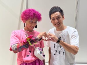 Hideaki Murata Instagram - 仲良くなりました^_^

#24時間テレビ
#中継
#でぃばば
#スーパーティックトッカー
#似てる？？
#初めて会ったとは思えない
#愛は地球を救う