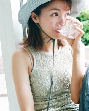 Hikari Mitsushima Instagram - 🫗

@baila_magazine web interview✨
@8msmsm8 
with ボンちゃんのコップと真澄ちゃんのカメラと

ラストマイルのことやら何やらお話しました。
インタビューをしてくれたおふたりの、質問やお話をしてくれるときのキラキラした顔が好きでした。

InstagramのストーリーズにURL載せます
（期間過ぎても"last mile"のアーカイブから見られるよ）

♡

@mie_minagawa 
#石川奈緒記
@last_mile_movie