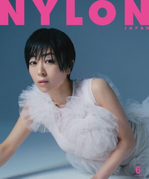 Hikaru Utada Instagram - NYLON JAPAN20周年号に、なんとダブルカバーで、私がこんなに載ってていいの？ってくらい写真と言葉がいっぱいです。かわいいからエレガントからクールからお茶目までいろんなルックの衣装で撮ってもらえて楽しかった。改めましておめでとうございます🥳
HAPPY 20th Anniversary NYLON JAPAN🎉I got to wear so many totally different looks for this double cover shoot, from cute to elegant to cool to basically just a futon… it was an intense and fun shoot.