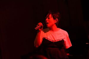 Hikaru Utada Instagram - “CARTIER TRINITY FOR CHITOSE ABE OF sacai シークレットライブ”にちょっとだけお邪魔しました。ずっとライブを待ってくれてるファンのみんな、また神出鬼没な現れ方でごめん！Floating Pointsも来れることになって、私も他の仕事もかねて日本に帰ってこれたから彼のセットの最後に飛び入りして「Somewhere Near Marseilles ―マルセイユ辺りー」をやったの。今まで感じたことない不思議な雰囲気だった笑　
南青山のWall&Wall音よかったな〜また小さいライブハウスでライブしたいな…

I did a little surprise appearance at the "CARTIER TRINITY FOR CHITOSE ABE OF sacai Secret Live" event in Tokyo’s Wall&Wall, joining @floatingpoints at the end of his set to do “Somewhere Near Marseilles”. 
Just wanna say sorry to my fans who’ve been waiting for a chance to see me live, for my turning up again so randomly unannounced… It’s been so hard to plan anything big but I’m working on it!! 
Wall&Wall sounded amazing, I’d love to do a proper show in a small cozy venue again…