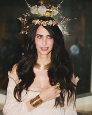 Hila Klein Instagram - Last night was a dream 
sold out show at the Greek????? 
Still can’t believe it, this is a night I’ll cherish forever 
Thank you so much to everyone that came to the show, you guys are all the most sweet beautiful talented people! Thank you also to everyone who tuned in and watched online we felt you in spirit <3
Thank you also to our most bestest number 1 crew, who worked so hard and endlessly to put so much detail into every bit and make the best show possible, and the most special thank you to my husband who puts on such an entertaining show I don’t know how he does it!!