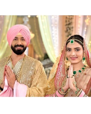 Himanshi Parashar Instagram - Last #sahanday post from #sahan and #guran 
Thanks for your love and support for our jodi and our show.❤️
We love you and will miss posting for you (our fans) as much as you are going to miss us.🤗🤗