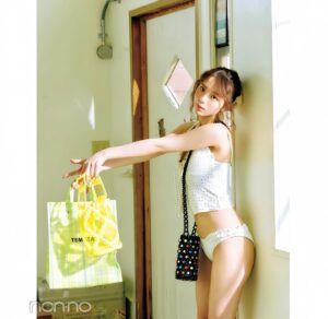 Hina Kikuchi Instagram - non-no 水着collectionチェックしてくれたかな❓
残りの夏も全力で楽しもうね♡ ̖́-