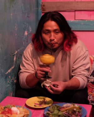 Hiromu Takahashi Instagram - 【無印良品×高橋ヒロム】
CMオフショットにゃりよ！

#無印良品 #MUJI #プルオーバー #プルオーバーパーカー #パーカー