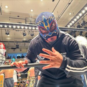 Hiromu Takahashi Instagram - 🇯🇵FantasticaMania2024🇲🇽

いやーお祭りっていいよねー！楽しかった！
試合してないけど…

やっぱりなんでも楽しんだもの勝ちだよね！
試合してないけど…

ハァー、なんかKAMAITACHIロスかも！
試合してないけど…

あと、ナンセンス！ロスでもある！

たまにはKAMAITACHI出すのもありだね！
でも全身コスチュームはやめようかな！
試合してないけど…

2.19後楽園ホールの入場で高橋ヒロムより先に一つの夢を叶えたKAMAITACHIに嫉妬！

Muchas gracias a todos🇲🇽

※前半の写真は二代目KAMAITACHI & ミスター・タカハシにいただきました。

#FM2024  #njcmll  #CMLL #NJPW