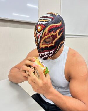Hiromu Takahashi Instagram - 【HIROMULLING CRADLE 2024】

・渋谷店でのパネル展示期間
2月17日(土)12時〜3月3日(日)20時

・ロリクレWEBサイトでの写真掲載
2月17日(土)12時〜3月18日(月)23時59分迄

▼限定アイテム　販売スケジュール
2月17日(土)ロリクレ渋谷店にて店頭販売スタート
2月19日(月)20時よりロリクレWEBサイトにて通販スタート

今日来てくれたみんなありがとう！チュポやんよ💋
引き続き行きまくってね！次はいつ行こうかなー

ヒロム登場がMAXサプライズのはずが、さらにその数十段階上のサプライズがありました！
ダイスケはん&上ちゃんの登場😭ヒロムはただの腹ペコと化しました。

ハハハ八王子特製の"名も無きハハハサンド"最高に美味しすぎて丸めこまれました❤️

よし、今日からインスタグラマー目指します。

#ロリクレ #ヒロクレ
