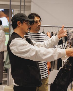 Hiroyuki Ikeuchi Instagram - 先日、ゴールドウインの合同展示會に行ってまいりました！
今回もびっくりするような素材展開のものや、canterburyのスエットのセットアップもHELLY HANSENのセイリングジャケットも良かったなー
#pr