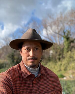 Hiroyuki Ikeuchi Instagram - 苗植え🌱早くジャガイモこないかなー
@ike.s.farm