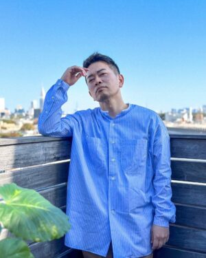 Hiroyuki Miyasako Instagram - 空の青、シャツの青、う〜ん迫ってるよね〜。