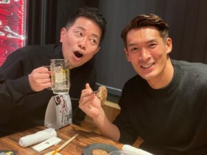 Hiroyuki Miyasako Instagram - 槙野くんとの対談めちゃくちゃ楽しかった‼︎

みんなはどの話が印象的だったか教えて〜〜😆⚽️