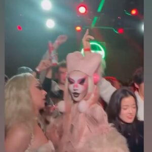 HoSo Terra Toma Instagram - 💝BOILER ROOM SEOUL💝
Was my honor being able to host such an iconic event and introduce this amazing lineup of DJs🪲 

Fit made by me👗
Hair by @laken.ria