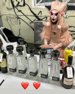 HoSo Terra Toma Instagram - 💝BOILER ROOM SEOUL💝
Was my honor being able to host such an iconic event and introduce this amazing lineup of DJs🪲 

Fit made by me👗
Hair by @laken.ria