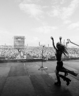 Holly Humberstone Instagram - @victoriousfestival thanks for a lovely time ✨✨🤍🤍🤍