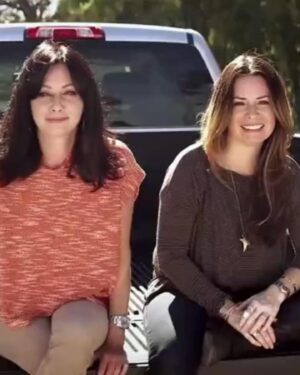 Holly Marie Combs Instagram - Happy #ShandoSunday 🤍 dance it off #Legacy