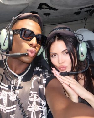 Holly Scarfone Instagram - St Tropez I’ve arrived 🚁