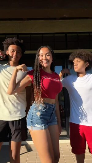 Honey Robinson Instagram - the family entertainment @jordan_robinson913 

#reels #reelsinstagram #siblings #brothers #oldersister #viral #explore #explorepage #exploremore #xybca
