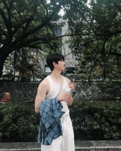 Hong Eun-ki Top 100 Instagram Photos and Posts