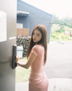Hong Ji-yoon Instagram - 