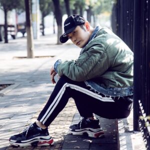 Huang Xiaoming Instagram - wink😜