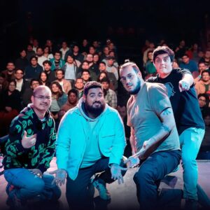 Hugo Lezama Instagram - La película más esperada por todo el Perú llegó "ASU BARBAS" solo en el YouTube de SomosNDG. 😎🔥

Esta semana se estrenó el EPISODIO 100 de NDG, y @cinesmero el primer invitado VUELVE al podcast para este gran momento que COMPARTIMOS CON TODOS USTEDES en vivo. 🤩

Corre a verlo ¡¡YA!! 🏃‍♂️