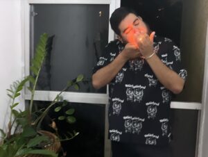 Hugo Lezama Instagram - Todo bien por RlO. Demasiado bien.