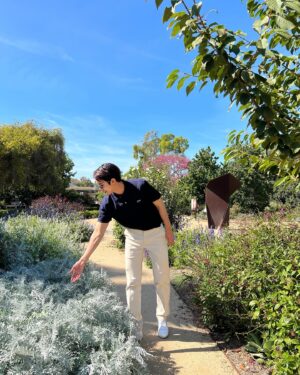 Hwang Kwang-hee Instagram - 좋아하는 선인장이랑 식물들 많아서 신났다 🌵🤠🦎🌴