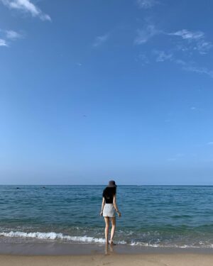 Hwang Seung-eon Instagram - 3년 전, 길고 하얗던 시절