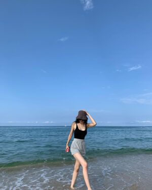 Hwang Seung-eon Instagram - 3년 전, 길고 하얗던 시절