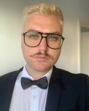 Iair Said Instagram - Llegamos al @festivaldecannes a presentar mi película @losdomingosfilm en el @association_acid 

Gracias a todos por los mensajes. What pass con este look?