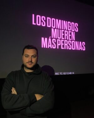 Iair Said Instagram - Hoy es 22 de marzo y mi papá cumpliría años. 

Hoy, 22 de marzo terminé formalmente mi película @losdomingosfilm “Los domingos mueren más personas”. Solo queda estrenarla.

Esta película es un homenaje a él y a todos los que lo amamos. 

Es un homenaje para todos los que nos resulta caro vivir cuando alguien que amamos se muere.

Es sobre el precio que tiene la vida para los que nos quedamos vivos.

Ojalá les guste.

Gracias @campo_cine 
@patagonikfilms 
@disparte_ 
@mygosh.co 
@giorgina_mesiano 
@sansebastianfes 
@deluxespain 
@no_problem_sonido 
@bestdigital.studios 

Gracias al equipo, al elenco, a mi familia, a mi amor y a mis amig@s. Sin ustedes nada de esto hubiese sido posible.