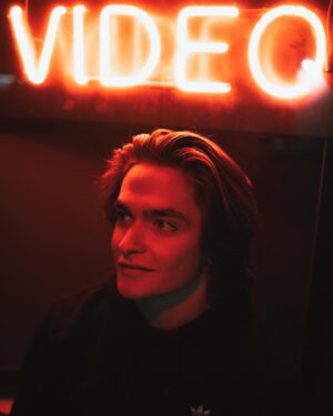 Ian Grey Instagram - audio video