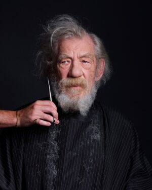 Ian McKellen Instagram - Shedding Falstaff ✂️ 🪒 ✂️ Removing the Shakespearean character's hair. 

@ianmckellen 
@playerkingsplay 

Hair and grooming by Luke Davies @supply.91 with special thanks @tomtom860 

#IanMcKellen #Falstaff #Shakespeare Photo #FredericAranda